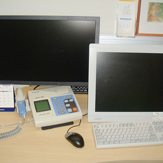 電子カルテと肺機能検査器
